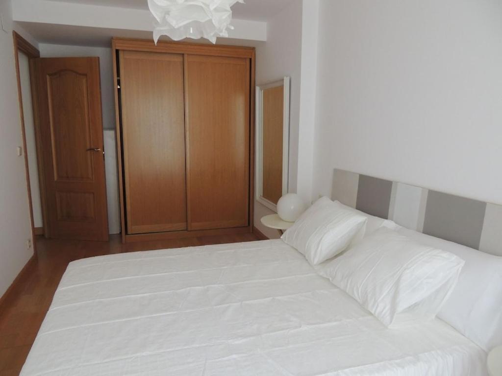 Apartamento Plaza Castillo Apartment Pamplona Bagian luar foto