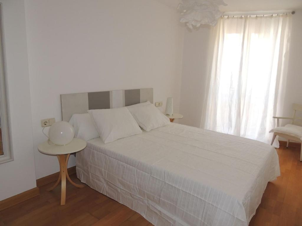 Apartamento Plaza Castillo Apartment Pamplona Bagian luar foto